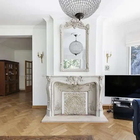 5 Salles De Bain • Chateau De Versailles A Pied * Le Chesnay (Yvelines)
