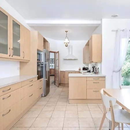 5 Salles De Bain • Chateau De Versailles A Pied * Le Chesnay (Yvelines)