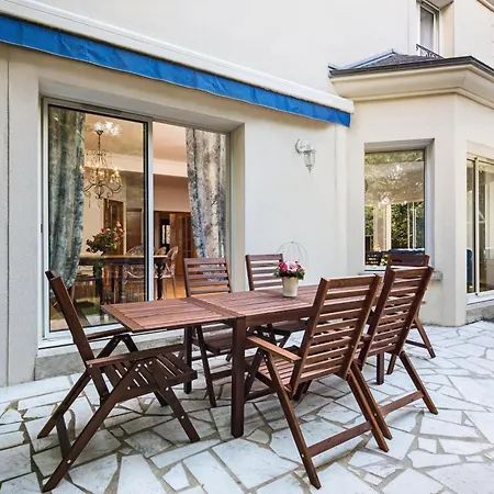 5 Salles De Bain • Chateau De Versailles A Pied * Le Chesnay (Yvelines)