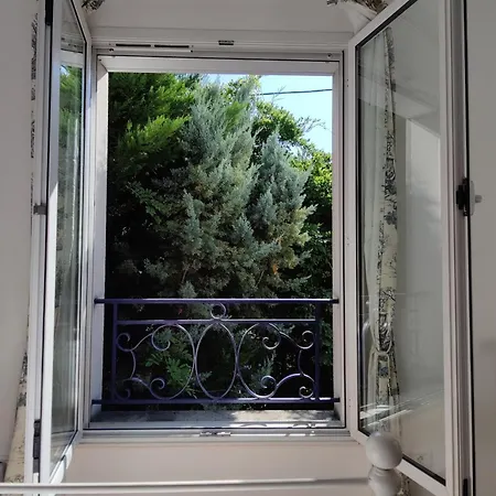 Villa 5 Salles De Bain • Chateau De Versailles A Pied